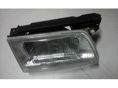 Opel Kadett E - Farol principal direito H4 (FORES)