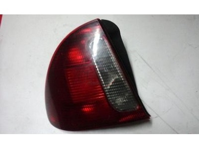 Rover 45 - Farolim traseiro esquerdo (BRITAX)