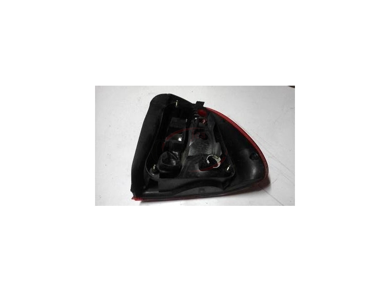 Rover 45 - Farolim traseiro esquerdo (BRITAX)