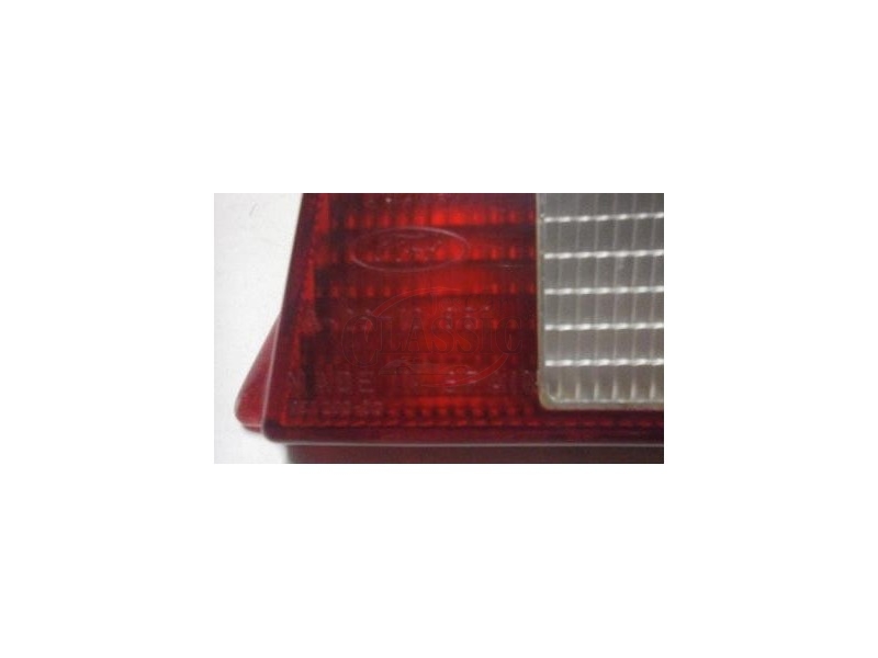 Ford Fiesta MKIII - Farolim traseiro direito