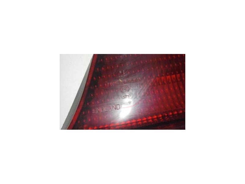 Rover Serie 200 / Rover 25 - Farolim traseiro direito (BRITAX)