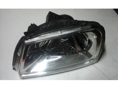 Mitsubishi L200 K64 / Mitsubishi L200 K74 - Farol principal esquerdo H4 (STANLEY)