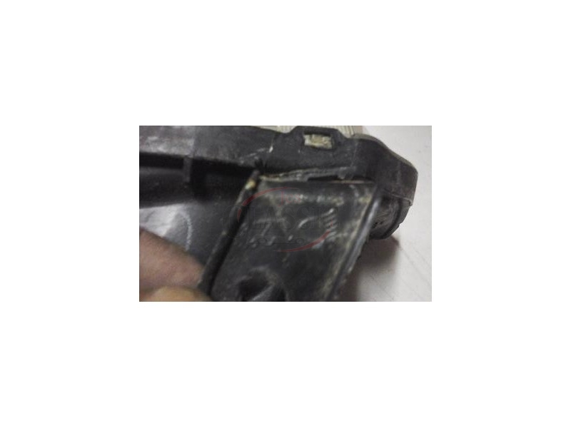 Mitsubishi L200 K64 / Mitsubishi L200 K74 - Farol principal esquerdo H4 (STANLEY)
