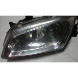 Nissan Almera N16 - Farol principal esquerdo (DEPO)
