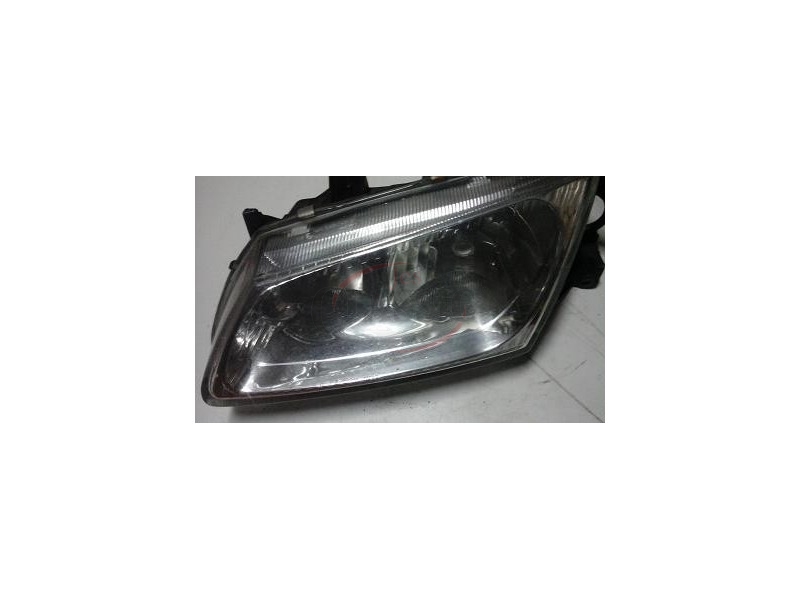 Nissan Almera N16 - Farol principal esquerdo (DEPO)
