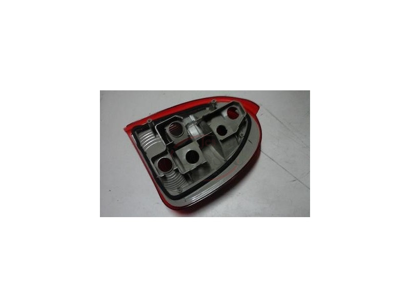 Opel Corsa B - Farolim traseiro esquerdo (YORKA)