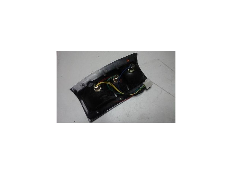 Mitsubishi L200 K34 - Farolim traseiro direito