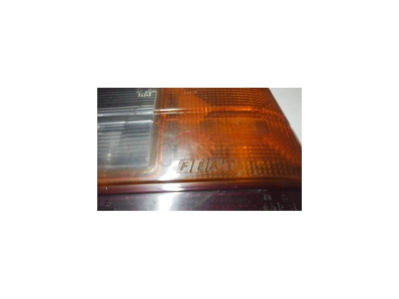Fiat Uno I - Farolim traseiro direito (CARELLO)