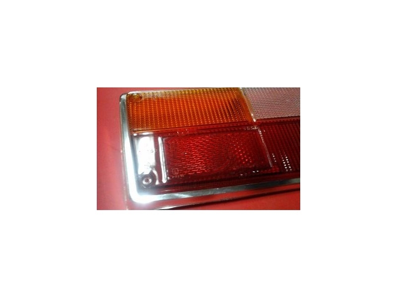 Volvo Serie 140 - Vidro farolim traseiro esquerdo