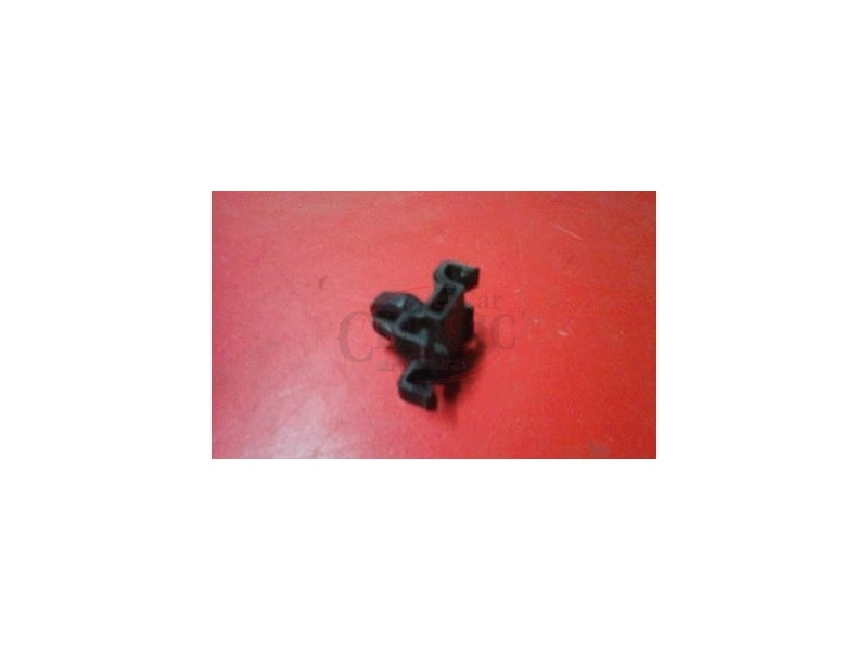 Mercedes-Benz Class C W203 / Mercedes-Benz Class E W211 - Mola de fixação