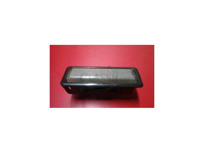 Renault 9 / Renault 11 / Renault 19 / Renault 21 - Plafonnier interior (AXO)