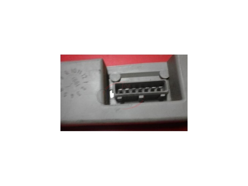 Ford Escort MKV Estate / Ford Escort MKVI Estate - Suporte de lâmpadas farolim traseiro esquerdo