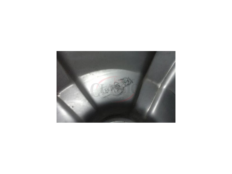 Nissan 1200 B110 - Tampão de roda (Ø 330mm)