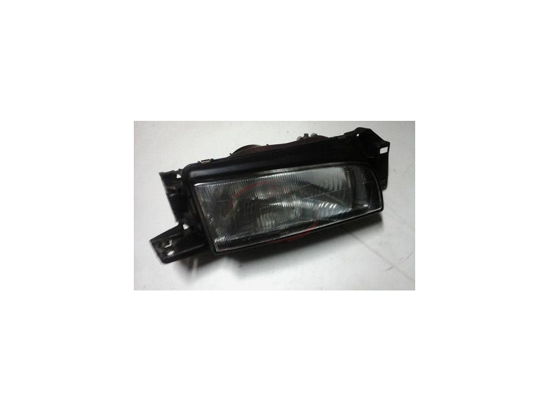 Mazda 323 IV BG - Farol principal direito H4 (KOITO)