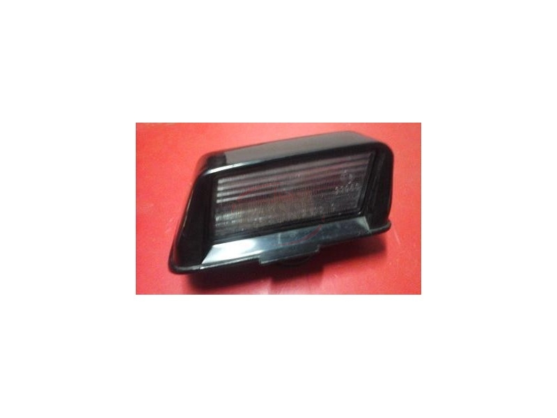 Fiat 127 II 900C - Vidro farolim iluminação matricula esquerdo (ARIC)