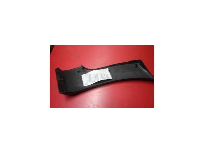 VW Golf II / VW Jetta II - Friso embelezador do guarda-lamas traseiro direito