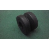 Nissan 720 Pick-up - Casquilho do esticador da suspensão