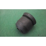 Nissan 720 Pick-up - Sinobloco do braço oscilante de suspensão (Superior)