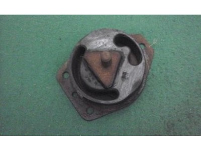 Peugeot 204 - Apoio de motor (Mot. XK)