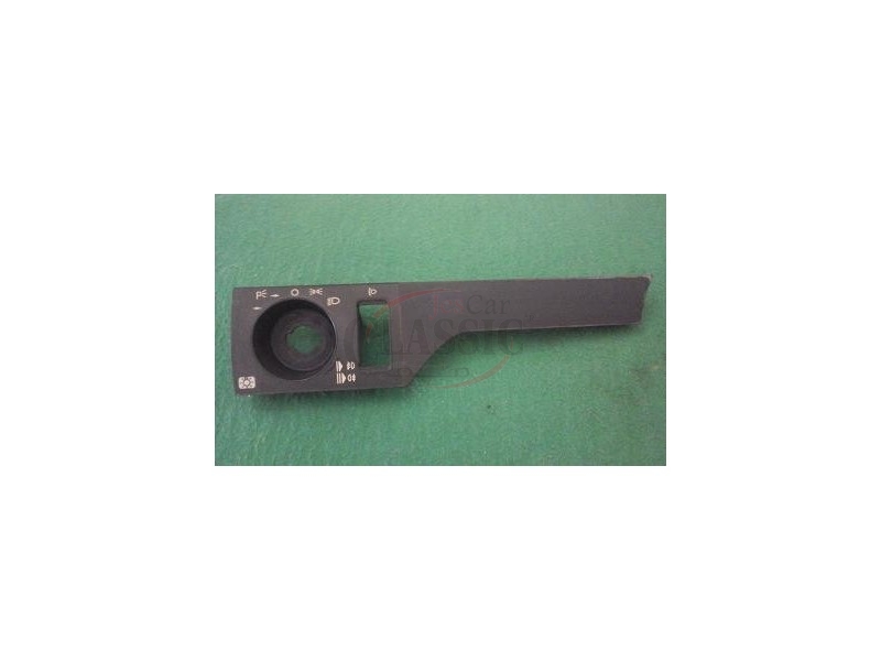 Mercedes-Benz W124 - Acabamento de tablier com mostrador função luzes