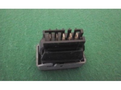 Renault Clio I - Interruptor de desembaciador