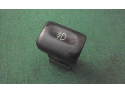 Nissan Sunny N14 - Interruptor de luz