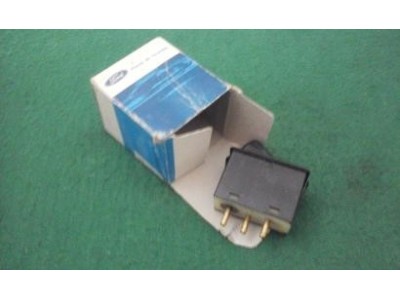 Ford Fiesta MKI - Interruptor de luz