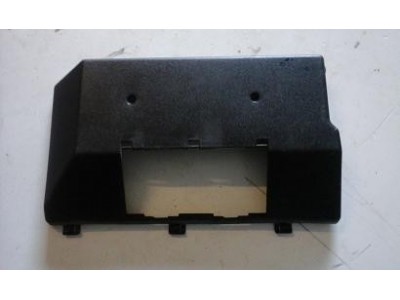 Tampa inferior de acabamento do tablier (Fusiveis)