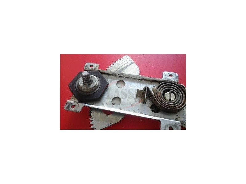 Toyota Corolla II KE20 - Elevador de vidro manual frente esquerdo