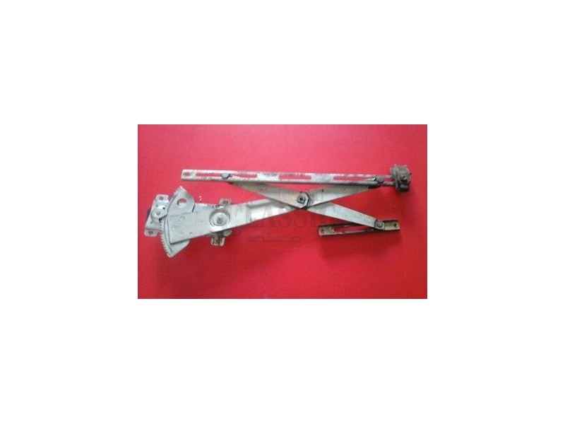 Toyota Corolla II KE20 - Elevador de vidro manual frente esquerdo