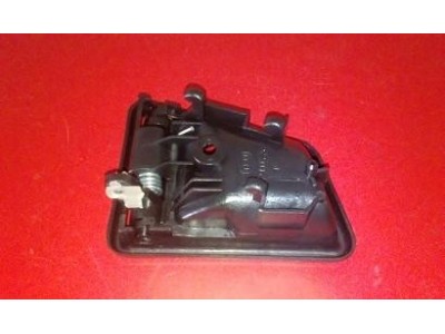 Suzuki Vitara I - Manipulo de abertura interior porta direita