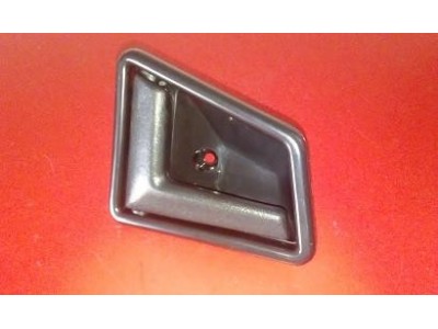 Suzuki Vitara I - Manipulo de abertura interior porta esquerda