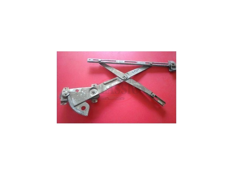 Toyota Corolla II KE20 - Elevador de vidro manual frente direito