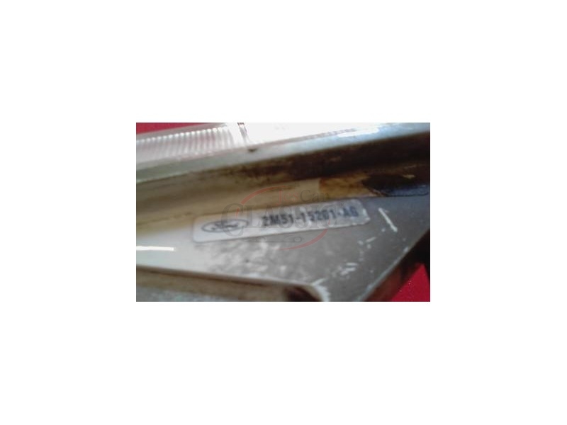 Ford Focus I - Farol auxiliar esquerdo H11 (VISTEON)