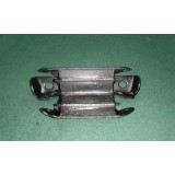 Nissan 1200 B110 -Apoio de caixa velocidades