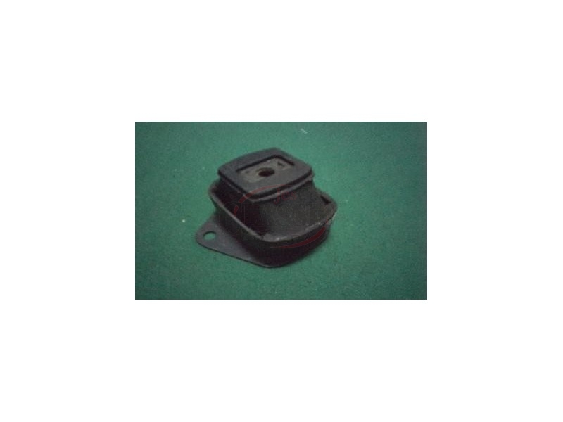 Mercedes-Benz W123 - Apoio de motor frente esquerdo