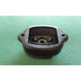 Mercedes-Benz W123 - Apoio de motor