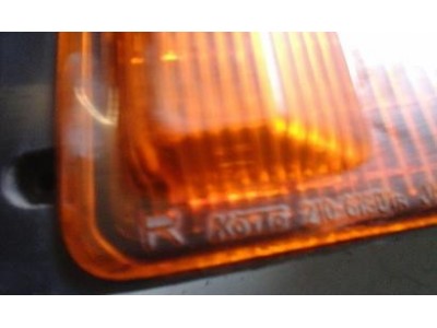 Mazda 323 BG - Farolim frente direito (KOITO)