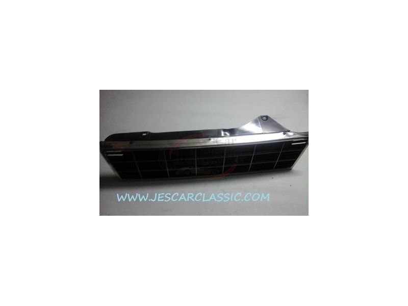 Lancia Y10 I - Grelha principal