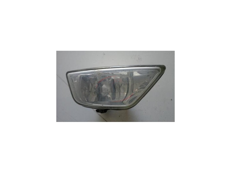Ford Focus I - Farol auxiliar direito H11