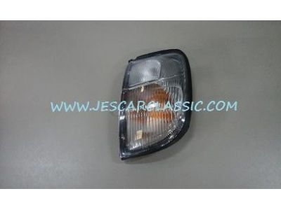 Nissan D22 Pick-up - Farolim frente esquerdo