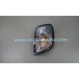 Nissan D22 Pick-up - Farolim frente esquerdo