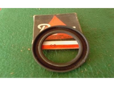 Massey Ferguson - Retentor de cubo roda frente