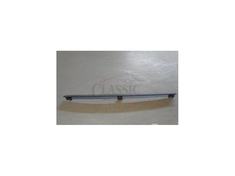 Ford Fiesta MkIII - Grelha principal