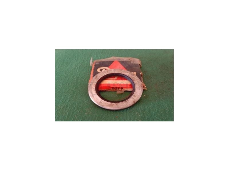 Commer BF - Retentor de cubo roda traseiro