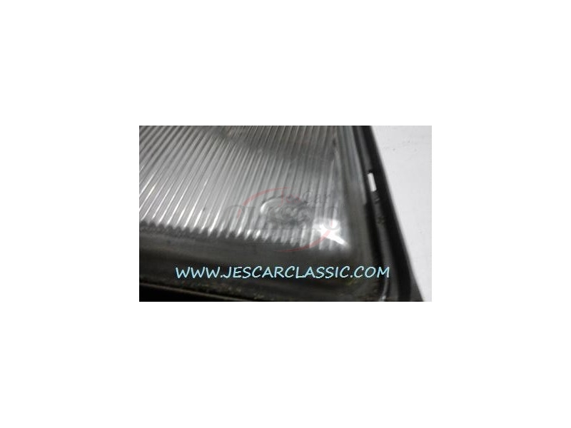 Mercedes-Benz W124 - Vidro de farol principal direito (HELLA)