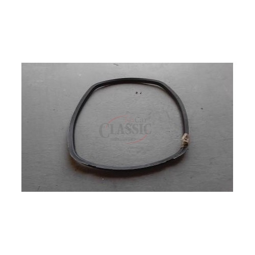 Renault Express I / Renault Express II / Renault Express III - Borracha do óculo traseiro (Versão 2 portas traseiras)