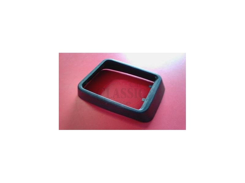 Renault Express - Aro de acabamento e fixação fole alavanca velocidades