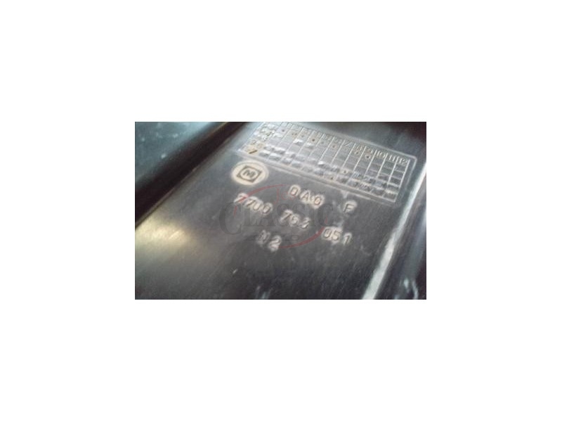 Renault Express II - Resguardo da coluna direcção