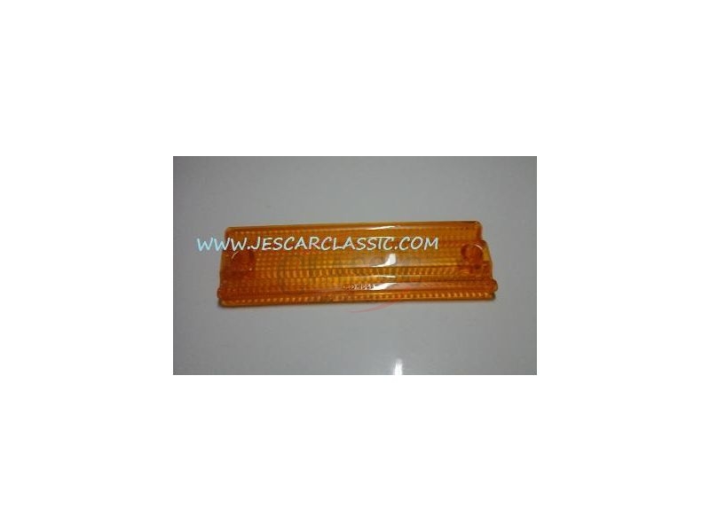 Nissan Bluebird 910 - Vidro farolim frente direito
